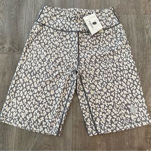 New Piqidig Yellow Grey Cheetah Print Athletic Biker Shorts Size XS